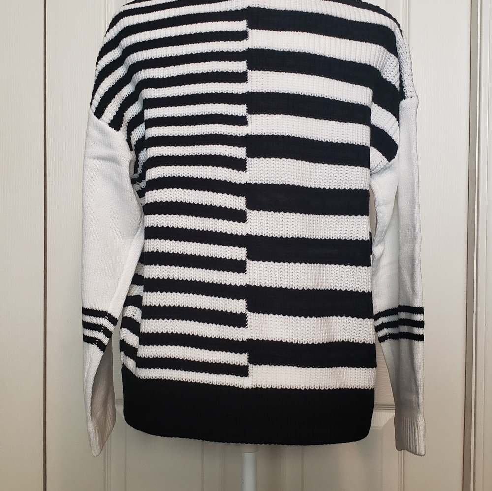 Catherine Malandrino Colorblock Pullover - Picture 3 of 5